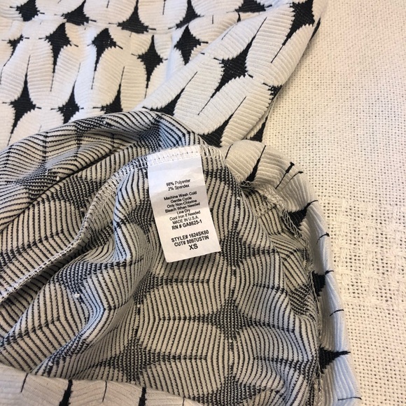 Beautiful women’s skirt! - Picture 5 of 10